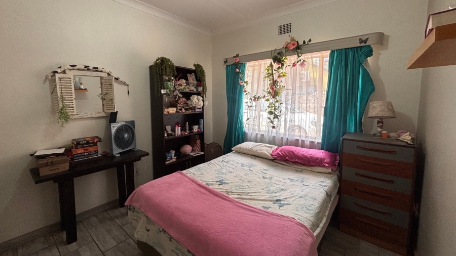 4 Bedroom Property for Sale in Flamwood North West